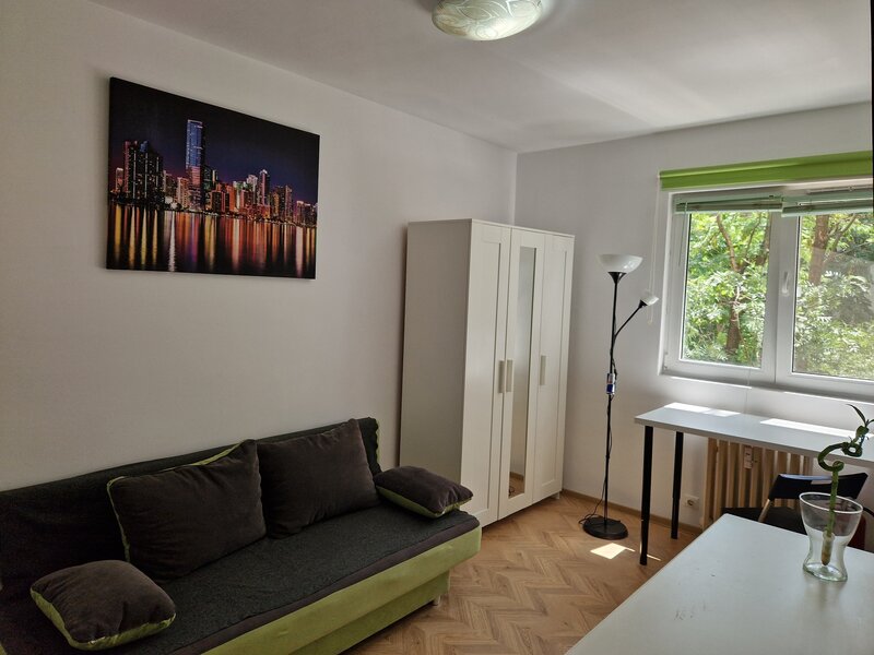 Unirii, langa rond piata Alba Iulia, garsoniera inchiriere