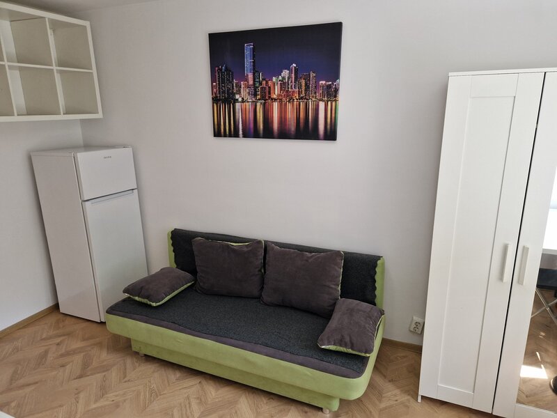 Unirii, langa rond piata Alba Iulia, garsoniera inchiriere