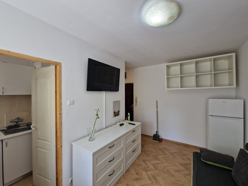 Unirii, langa rond piata Alba Iulia, garsoniera inchiriere